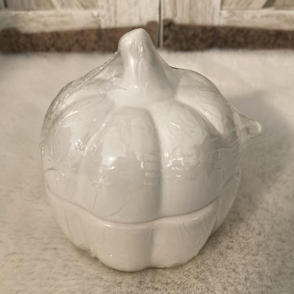 Target BP Fall 2022 Pumpkin Shaped Sugar Bowl with Spoon - Picture 3 of 6